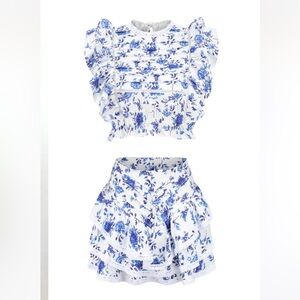 Ruffled Mini Shorts Set w/ Crop top. Brand New Blue and white floral Large